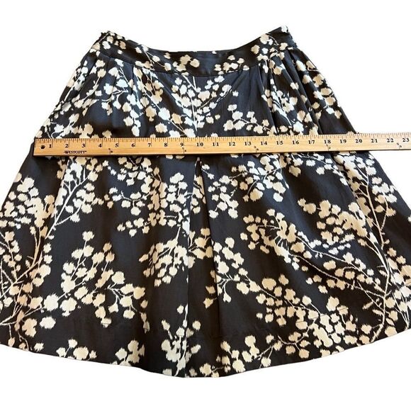 Anthropologie Moulinette Soeurs Grey and White Skirt. Size 2. Great Condition!! - Picture 9 of 10